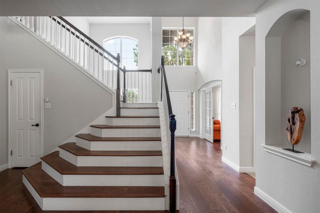 5421 Korth DR, Austin, TX 78749