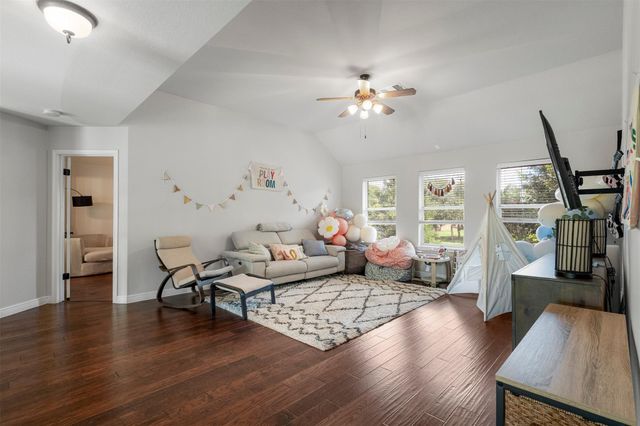 5421 Korth DR, Austin, TX 78749