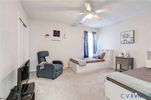 8429 Jordan Heights Ln, North Dinwiddie, VA 23803