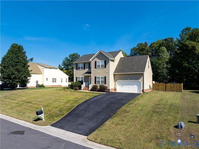 8429 Jordan Heights Ln, North Dinwiddie, VA 23803