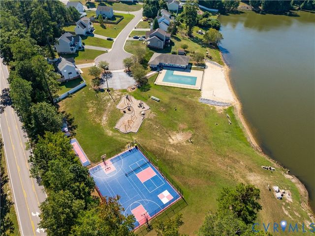 8429 Jordan Heights Ln, North Dinwiddie, VA 23803