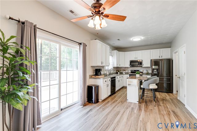 8429 Jordan Heights Ln, North Dinwiddie, VA 23803