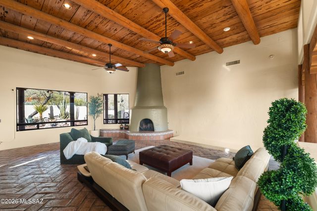 6290 E Placita El Vuelo, Tucson, AZ 85750