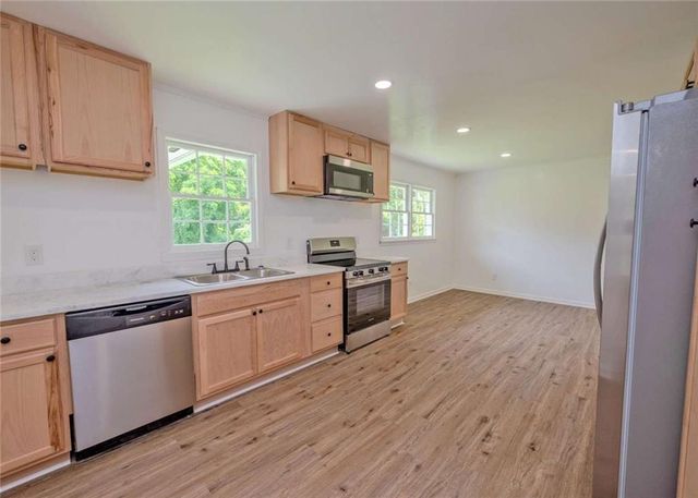 13 Brown Street, Toccoa, GA 30577