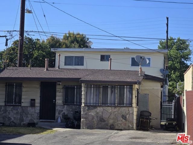755 E 85th Street, Los Angeles, CA 90001