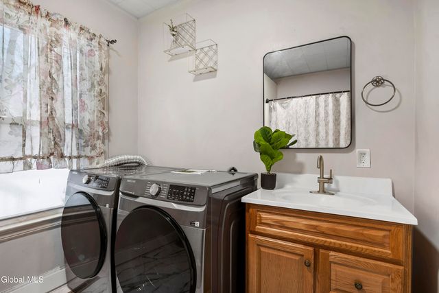 104 John Street, Rensselaer, NY 12144