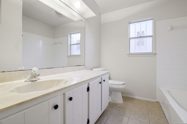 6719 Fair Lake, San Antonio, TX 78244