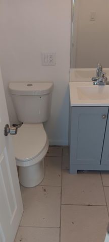 1211 N 25th St, Fort Pierce, FL 34947