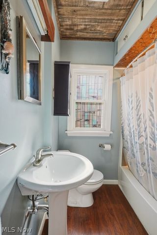 1620 Sackett Avenue, Cuyahoga Falls, OH 44223