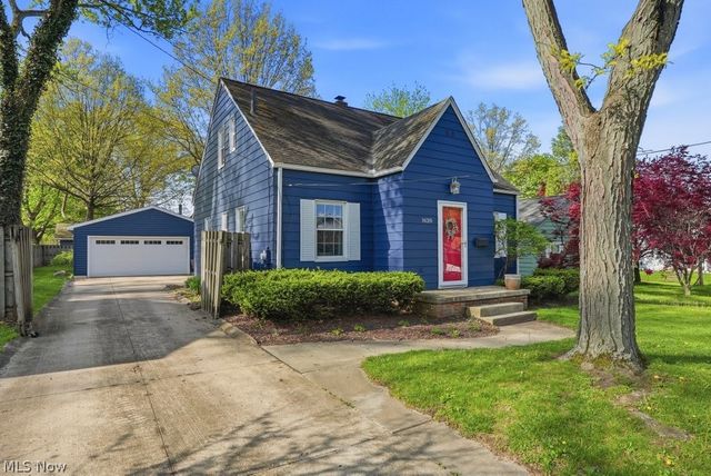 1620 Sackett Avenue, Cuyahoga Falls, OH 44223