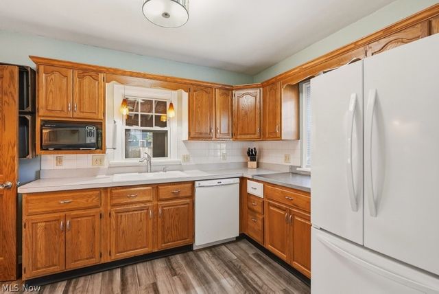 1620 Sackett Avenue, Cuyahoga Falls, OH 44223