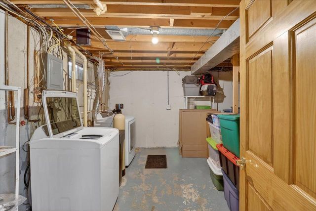 1304 S Orchard Street, Janesville, WI 53546