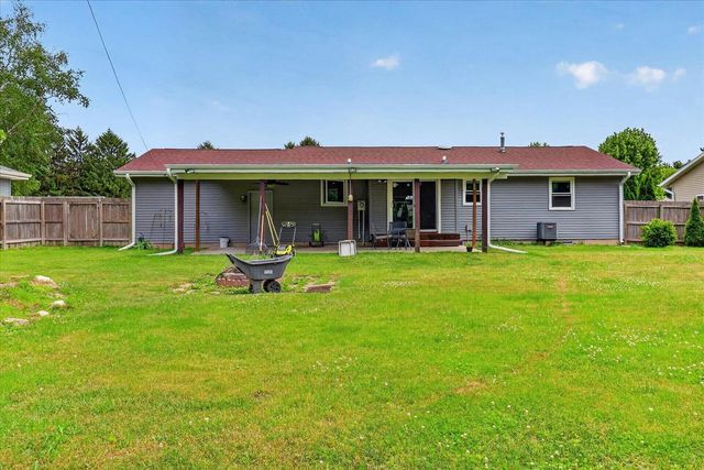 1304 S Orchard Street, Janesville, WI 53546