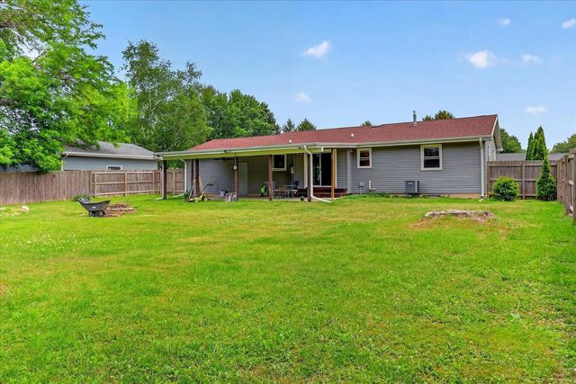 1304 S Orchard Street, Janesville, WI 53546