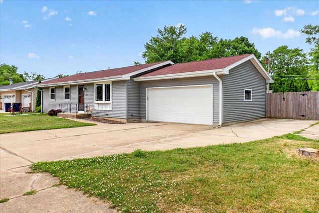1304 S Orchard Street, Janesville, WI 53546