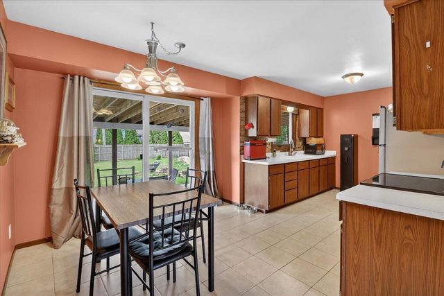 1304 S Orchard Street, Janesville, WI 53546
