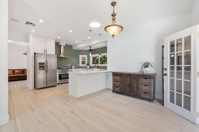 43875 Milan Court, La Quinta, CA 92253