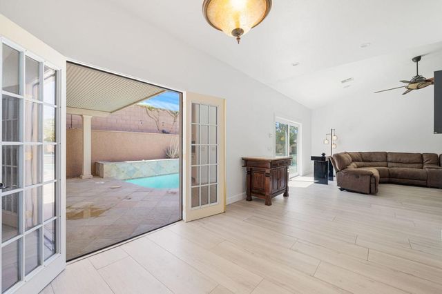 43875 Milan Court, La Quinta, CA 92253