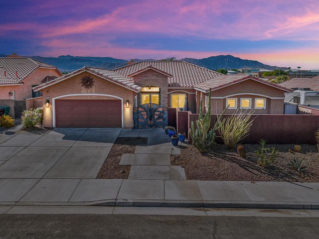 43875 Milan Court, La Quinta, CA 92253