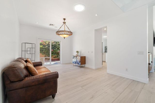 43875 Milan Court, La Quinta, CA 92253