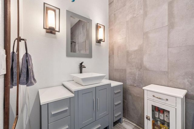 43875 Milan Court, La Quinta, CA 92253