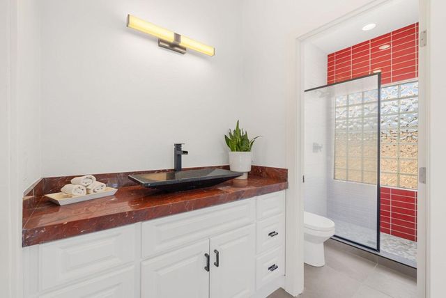 43875 Milan Court, La Quinta, CA 92253