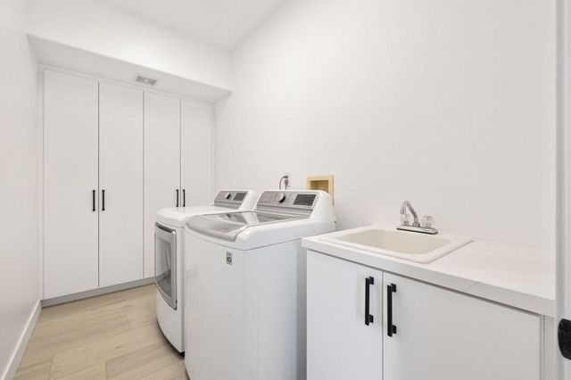 43875 Milan Court, La Quinta, CA 92253