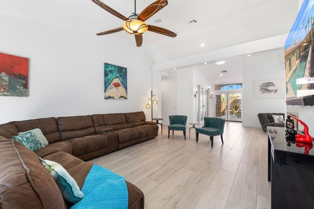 43875 Milan Court, La Quinta, CA 92253