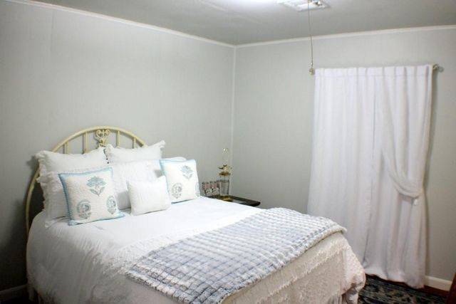 7833 Narcissus Street, Houston, TX 77012