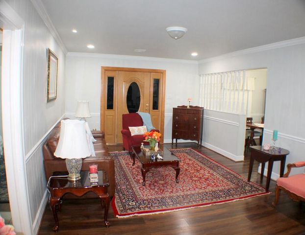 7833 Narcissus Street, Houston, TX 77012