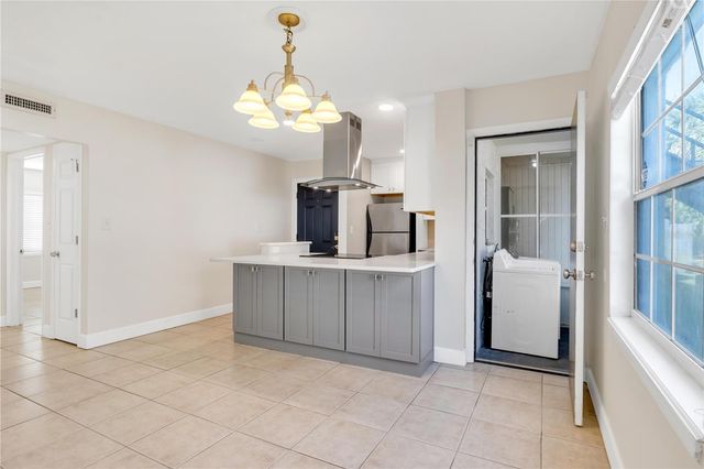 1000 S SEMORAN BOULEVARD 805, Winter Park, FL 32792