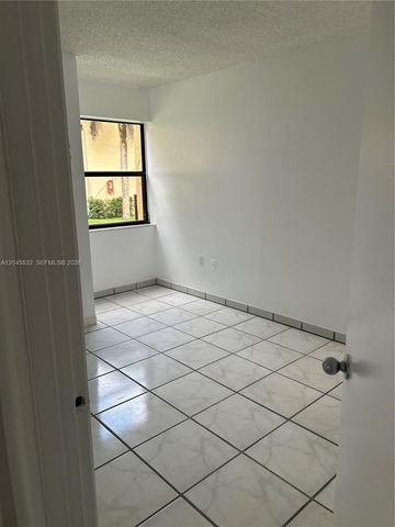 301 W Park Dr 101-11, Miami, FL 33172