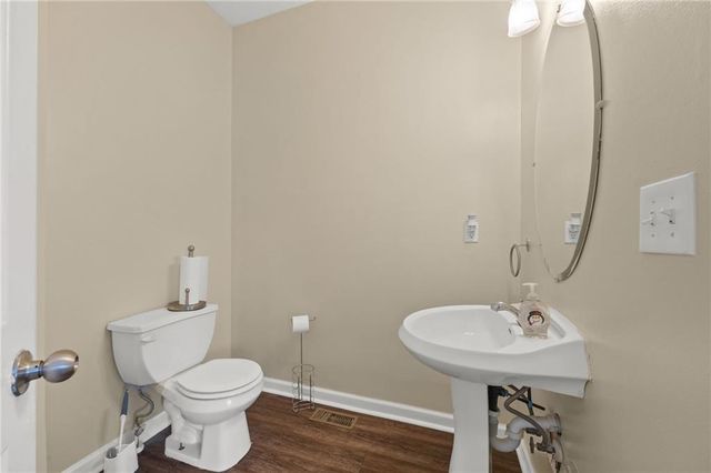 5712 Sullivan Point Drive, Powder Springs, GA 30127