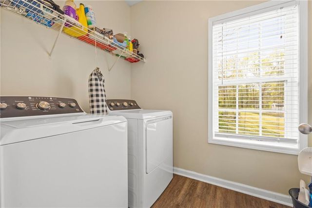 5712 Sullivan Point Drive, Powder Springs, GA 30127