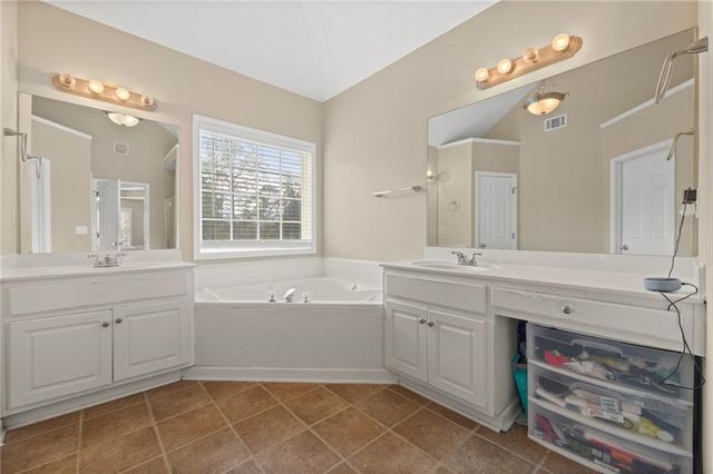 5712 Sullivan Point Drive, Powder Springs, GA 30127