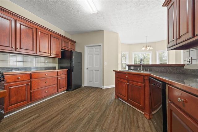 5712 Sullivan Point Drive, Powder Springs, GA 30127