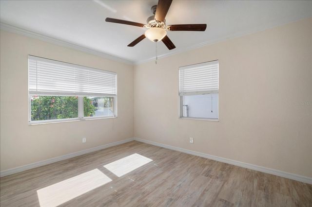 910 SPINDLE PALM WAY, Apollo Beach, FL 33572