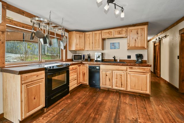 337 Parkside Drive, Hollister, MO 65672