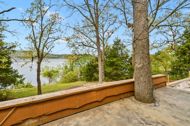 337 Parkside Drive, Hollister, MO 65672