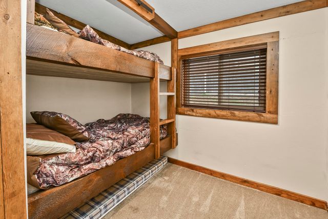 337 Parkside Drive, Hollister, MO 65672