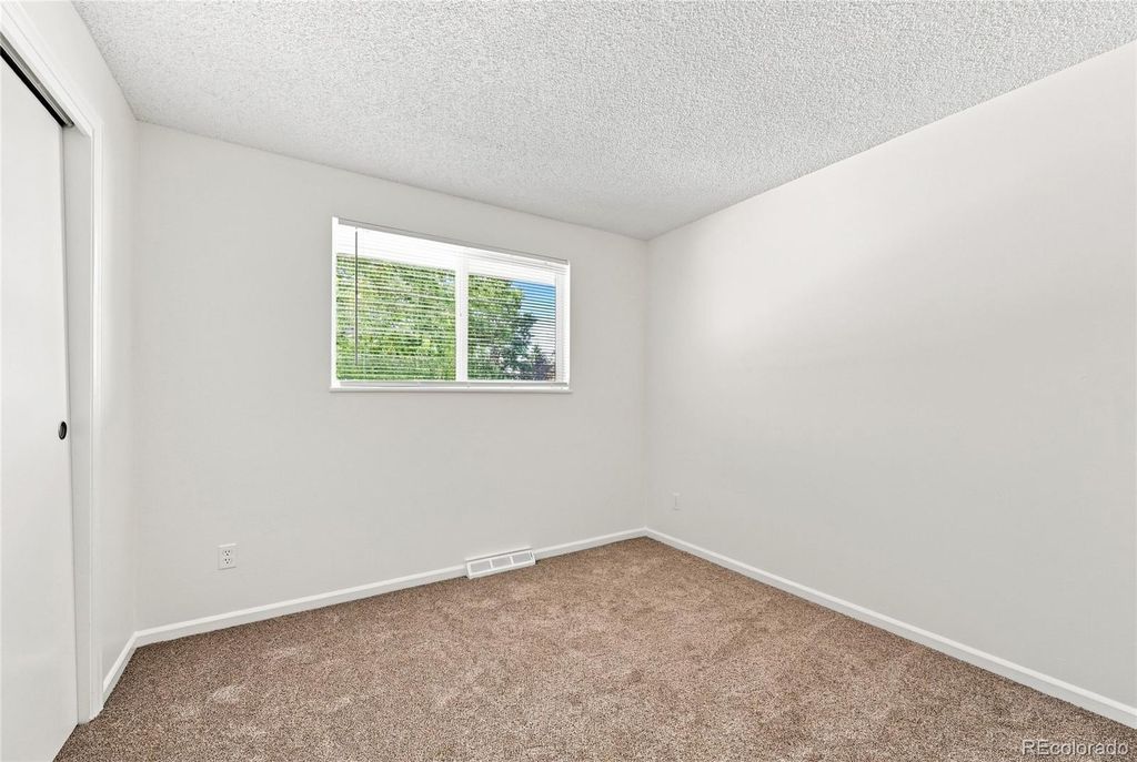 Image 13 of property listing at 528 Apollo Court, Lone Tree, CO 80124