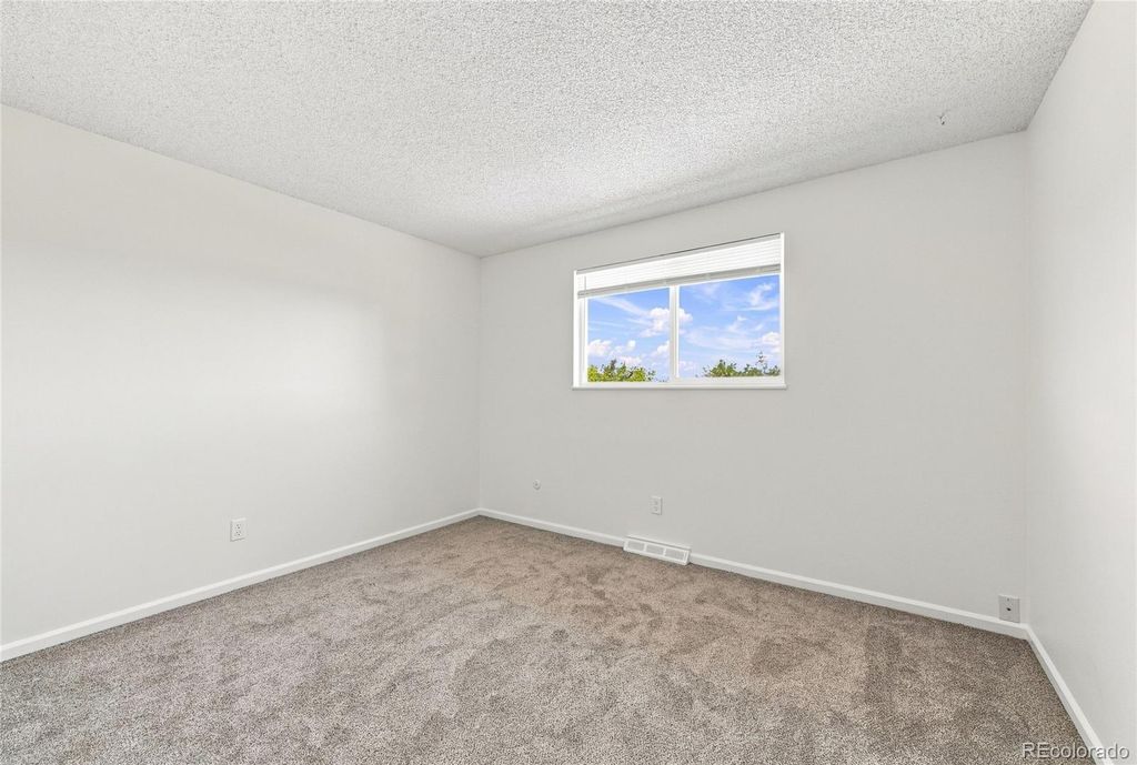 Image 15 of property listing at 528 Apollo Court, Lone Tree, CO 80124