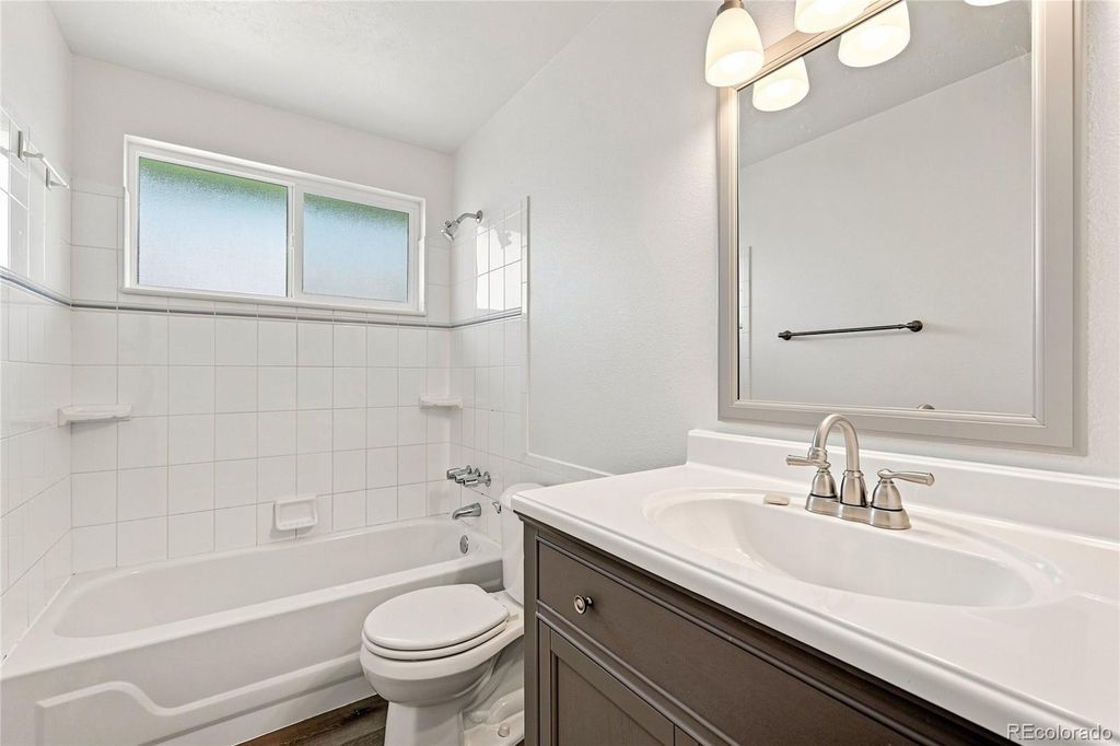 Image 17 of property listing at 528 Apollo Court, Lone Tree, CO 80124