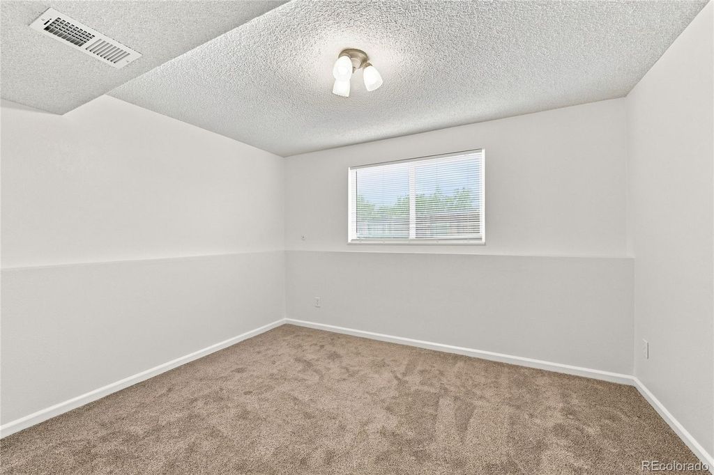 Image 22 of property listing at 528 Apollo Court, Lone Tree, CO 80124