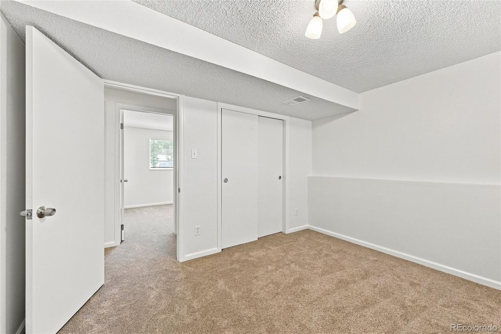 Image 23 of property listing at 528 Apollo Court, Lone Tree, CO 80124