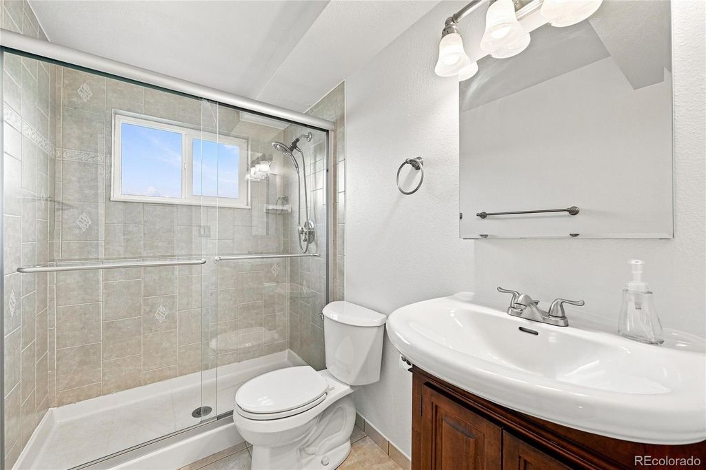 Image 24 of property listing at 528 Apollo Court, Lone Tree, CO 80124