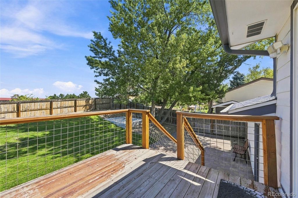 Image 6 of property listing at 528 Apollo Court, Lone Tree, CO 80124