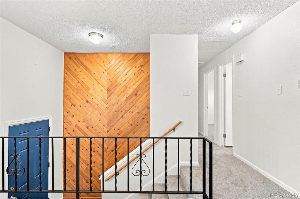 Image 9 of property listing at 528 Apollo Court, Lone Tree, CO 80124