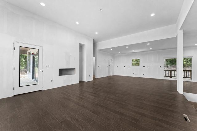 200 Jacks Hollow Road, Walnut Shade, MO 65771