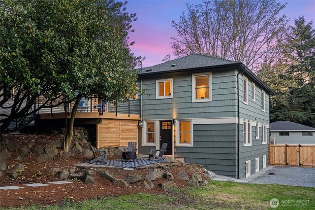 1710 NE 104th Street, Seattle, WA 98125